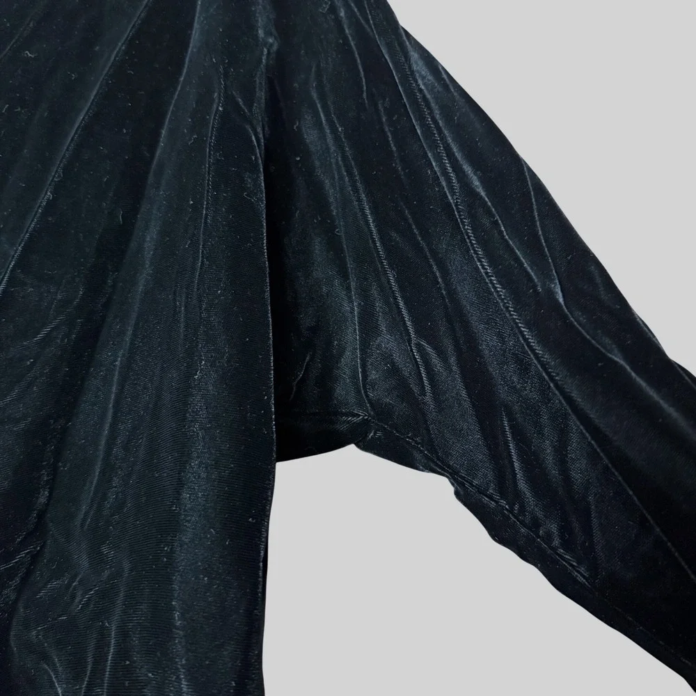 VTG Velvet Crop Bolero Black Bell Sleeve‎ Women's M Whimsigoth Dark Romantic 80s